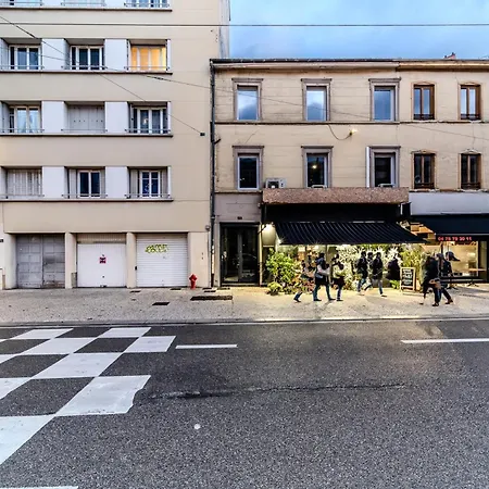 Charming 1-bedroom Across From Halles Paul Bocuse & Part-dieu